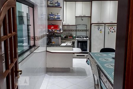 Casa à venda com 450m², 4 quartos e 6 vagas Casa à venda com 450m², 4 quartos e 6 vagasCozinha