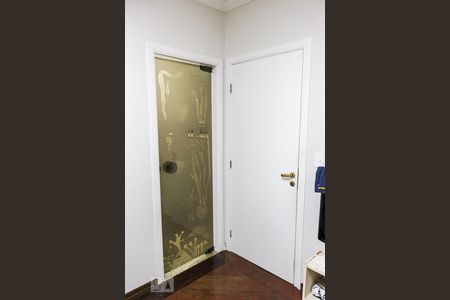 Casa à venda com 450m², 4 quartos e 6 vagas Casa à venda com 450m², 4 quartos e 6 vagasQuarto 2