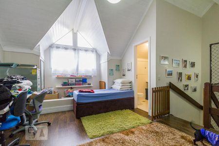 Casa de condomínio para alugar com 294m², 4 quartos e 3 vagas Casa de condomínio para alugar com 294m², 4 quartos e 3 vagasQuarto