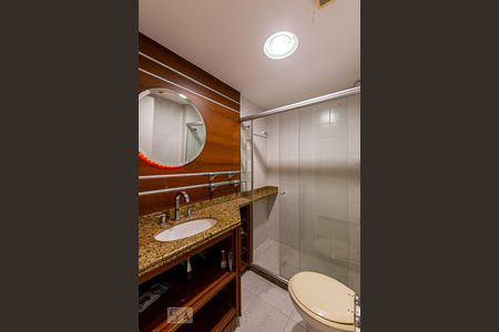 Apartamento à venda com 80m², 2 quartos e 2 vagasBanheiro 