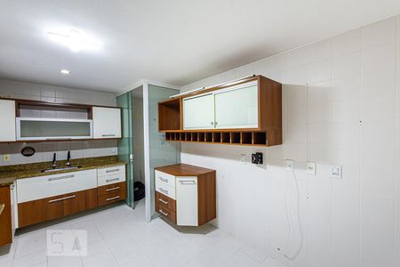 Apartamento à venda com 80m², 2 quartos e 2 vagasCozinha