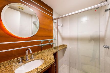 Apartamento à venda com 80m², 2 quartos e 2 vagasBanheiro 