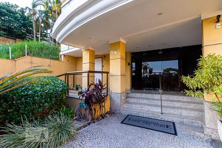 Apartamento à venda com 80m², 2 quartos e 2 vagasEntrada