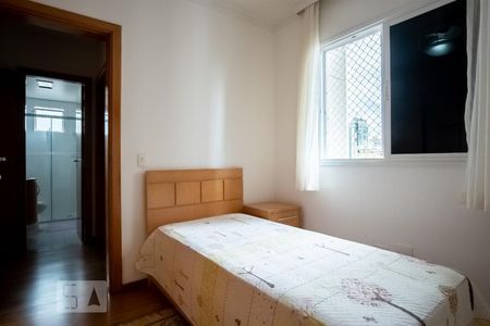 Apartamento à venda com 150m², 4 quartos e 3 vagasQuarto 3