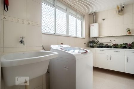 Apartamento à venda com 150m², 4 quartos e 3 vagasLavanderia