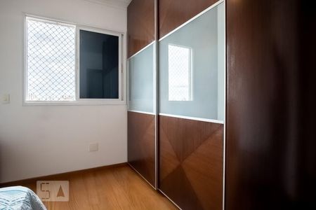 Apartamento à venda com 150m², 4 quartos e 3 vagasQuarto 2