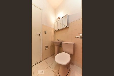 Apartamento à venda com 76m², 2 quartos e 1 vaga Apartamento à venda com 76m², 2 quartos e 1 vagaBanheiro