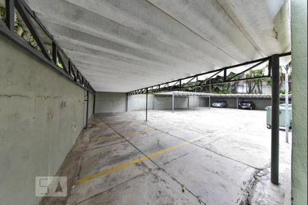 Apartamento à venda com 76m², 2 quartos e 1 vaga Apartamento à venda com 76m², 2 quartos e 1 vagaGaragem