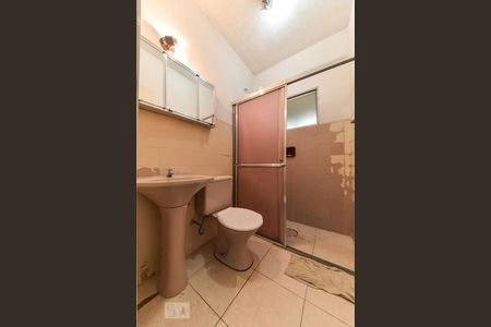 Apartamento à venda com 76m², 2 quartos e 1 vaga Apartamento à venda com 76m², 2 quartos e 1 vagaBanheiro