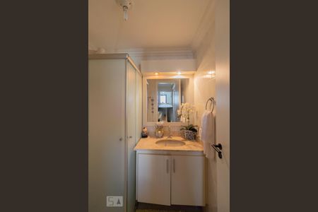Apartamento à venda com 55m², 2 quartos e 1 vaga Apartamento à venda com 55m², 2 quartos e 1 vagaBanheiro