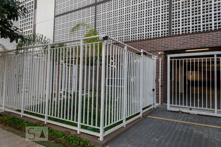 Apartamento à venda com 76m², 2 quartos e 2 vagasFachada