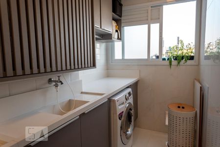 Apartamento à venda com 76m², 2 quartos e 2 vagasÁrea de Serviço