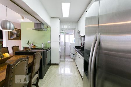 Apartamento à venda com 181m², 3 quartos e 2 vagasCozinha