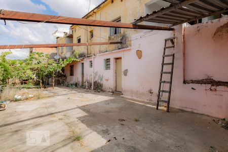 Casa à venda com 200m², 6 quartos e 4 vagasÁrea Externa