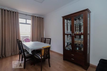 Apartamento à venda com 78m², 2 quartos e 1 vagaSala