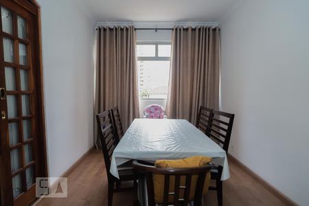 Apartamento à venda com 78m², 2 quartos e 1 vagaSala