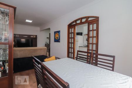 Apartamento à venda com 78m², 2 quartos e 1 vagaSala