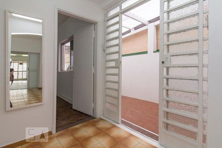 Casa à venda com 200m², 1 quarto e 1 vaga Casa à venda com 200m², 1 quarto e 1 vagaAcesso ao quarto
