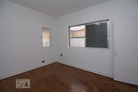 Casa à venda com 200m², 1 quarto e 1 vaga Casa à venda com 200m², 1 quarto e 1 vagaQuarto