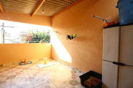 Casa à venda com 200m², 4 quartos e 1 vagaÁrea de Serviço