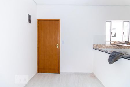 Sala e Cozinha de apartamento para alugar com 1 quarto, 28m² em Vila Medeiros, São Paulo