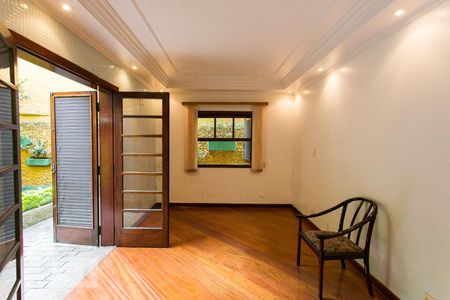 Casa à venda com 600m², 3 quartos e 7 vagasSuíte