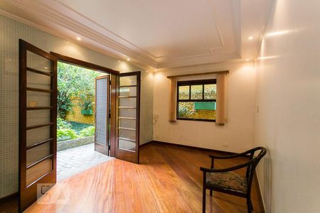 Casa à venda com 600m², 3 quartos e 7 vagasSuíte