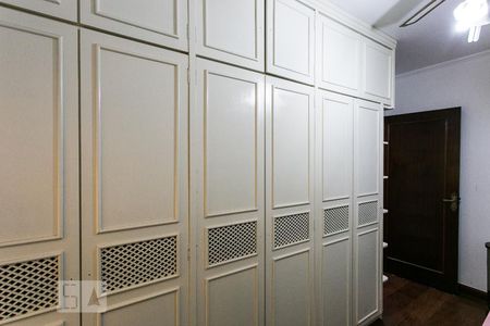 Casa à venda com 600m², 3 quartos e 7 vagasQuarto 2