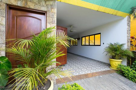 Casa à venda com 600m², 3 quartos e 7 vagasGaragem