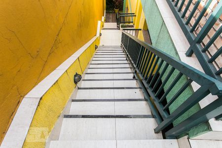 Casa à venda com 600m², 3 quartos e 7 vagasEscada