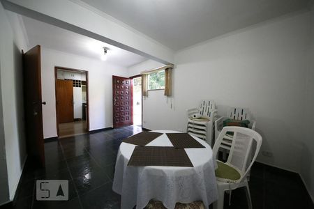 Casa à venda com 206m², 4 quartos e 6 vagasCopa