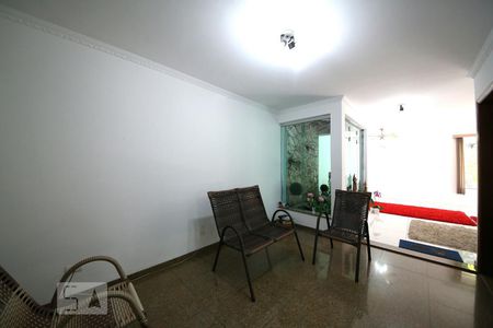 Casa à venda com 206m², 4 quartos e 6 vagasSala de Jantar