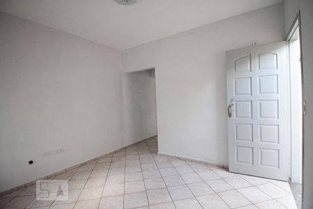Sala de casa para alugar com 2 quartos, 75m² em Vila Carbone, São Paulo