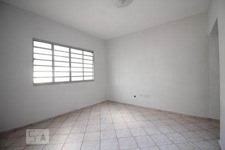 Sala de casa para alugar com 2 quartos, 75m² em Vila Carbone, São Paulo