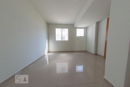 Quarto de apartamento para alugar com 1 quarto, 39m² em Pinheirinho, Curitiba