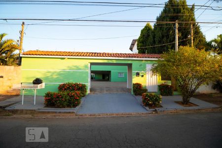 Apartamento à venda com 30m², 1 quarto e 2 vagas Apartamento à venda com 30m², 1 quarto e 2 vagasFachada