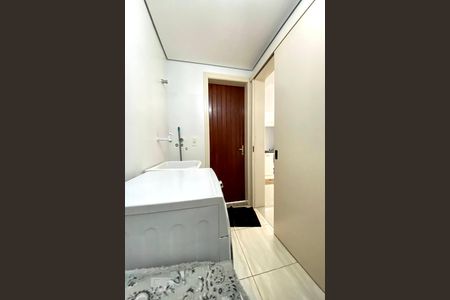 Casa à venda com 164m², 3 quartos e 2 vagas Casa à venda com 164m², 3 quartos e 2 vagasÁrea de Serviço