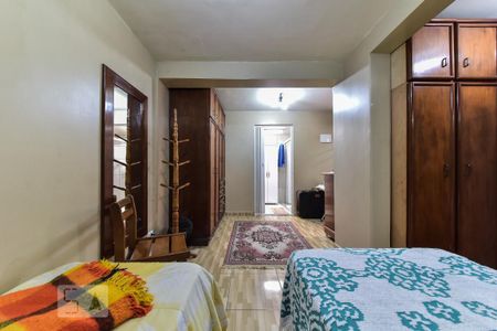 Casa à venda com 156m², 5 quartos e 2 vagas Casa à venda com 156m², 5 quartos e 2 vagasSuíte - Casa 2