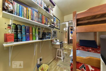 Casa à venda com 156m², 5 quartos e 2 vagas Casa à venda com 156m², 5 quartos e 2 vagasSuíte