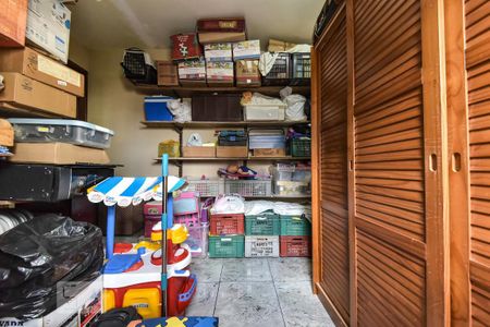 Casa à venda com 156m², 5 quartos e 2 vagas Casa à venda com 156m², 5 quartos e 2 vagasQuarto 3