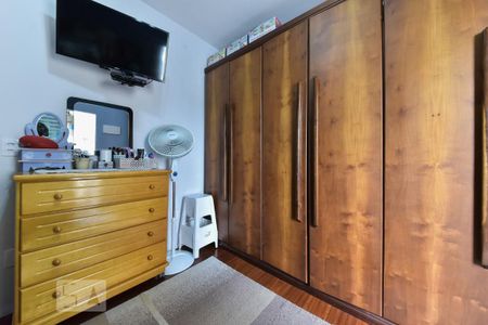 Casa à venda com 156m², 5 quartos e 2 vagas Casa à venda com 156m², 5 quartos e 2 vagasQuarto 2