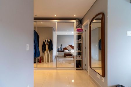 Apartamento à venda com 168m², 4 quartos e 3 vagas Apartamento à venda com 168m², 4 quartos e 3 vagasSuíte 1