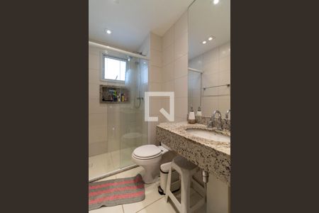 Apartamento à venda com 168m², 4 quartos e 3 vagas Apartamento à venda com 168m², 4 quartos e 3 vagasBanheiro