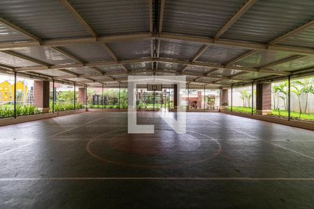 Apartamento à venda com 168m², 4 quartos e 3 vagas Apartamento à venda com 168m², 4 quartos e 3 vagasÁrea comum - Quadra Esportiva