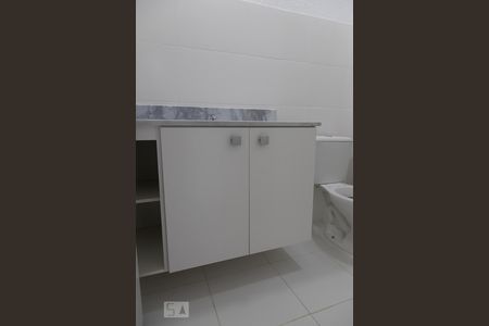 Apartamento à venda com 58m², 2 quartos e 1 vaga Apartamento à venda com 58m², 2 quartos e 1 vagaBanheiro Social