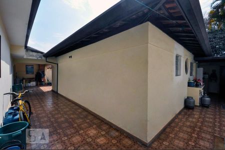 Casa à venda com 150m², 4 quartos e 2 vagasQuintal Fundos