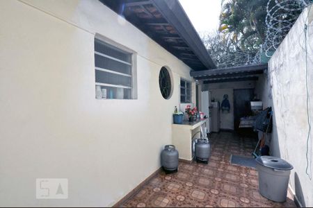 Casa à venda com 150m², 4 quartos e 2 vagasQuintal Fundos