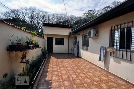Casa à venda com 150m², 4 quartos e 2 vagasQuintal
