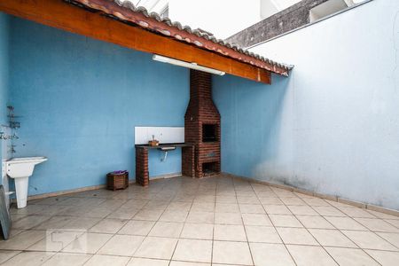 Casa à venda com 186m², 3 quartos e 4 vagas Casa à venda com 186m², 3 quartos e 4 vagasQuintal