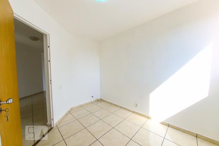 Quarto 1 de apartamento para alugar com 2 quartos, 52m² em Jardim Terezópolis, Guarulhos